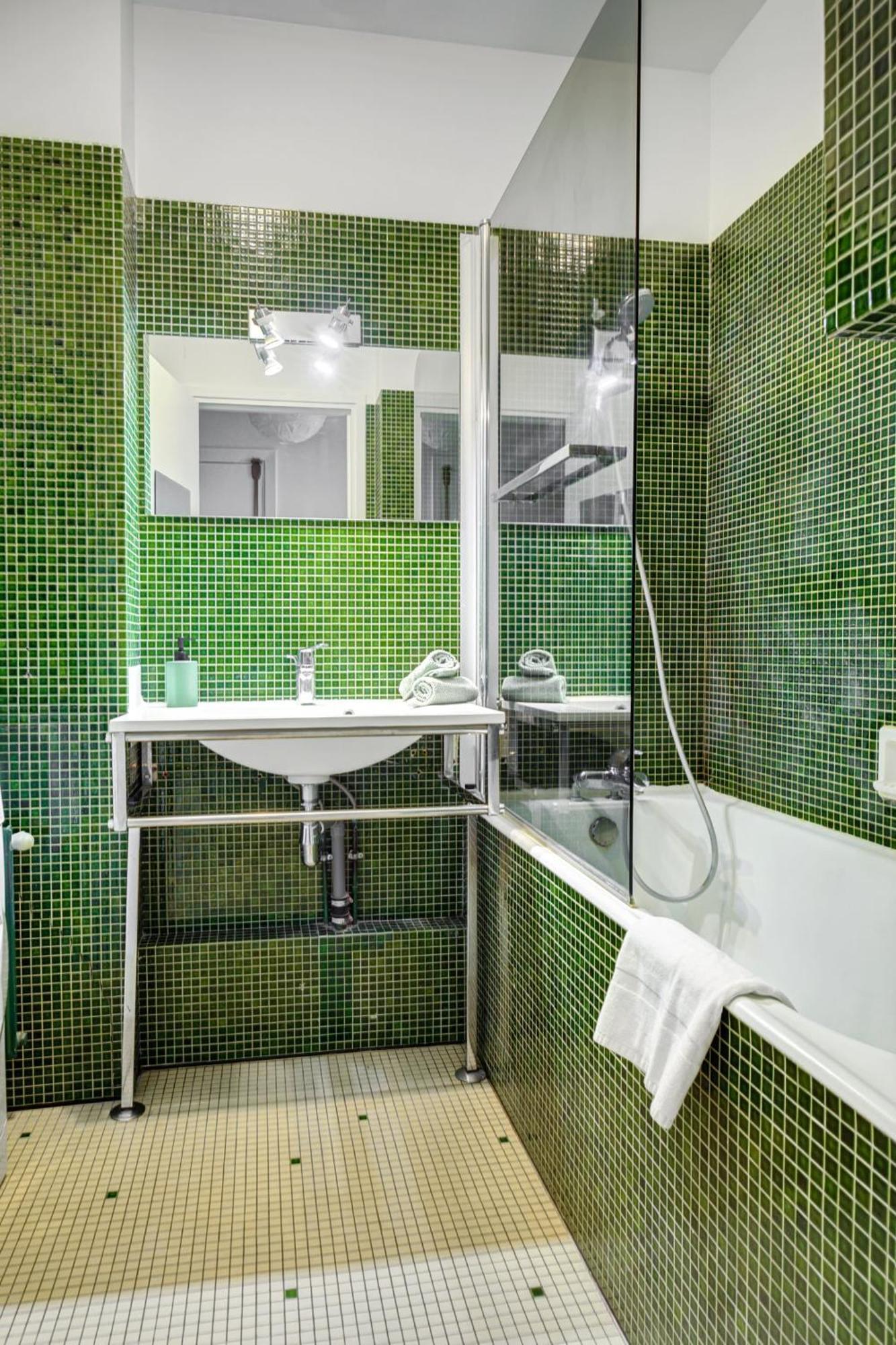 St Germain & Le Bon Marche With Balcony - Cityapartmentstay 파리 외부 사진